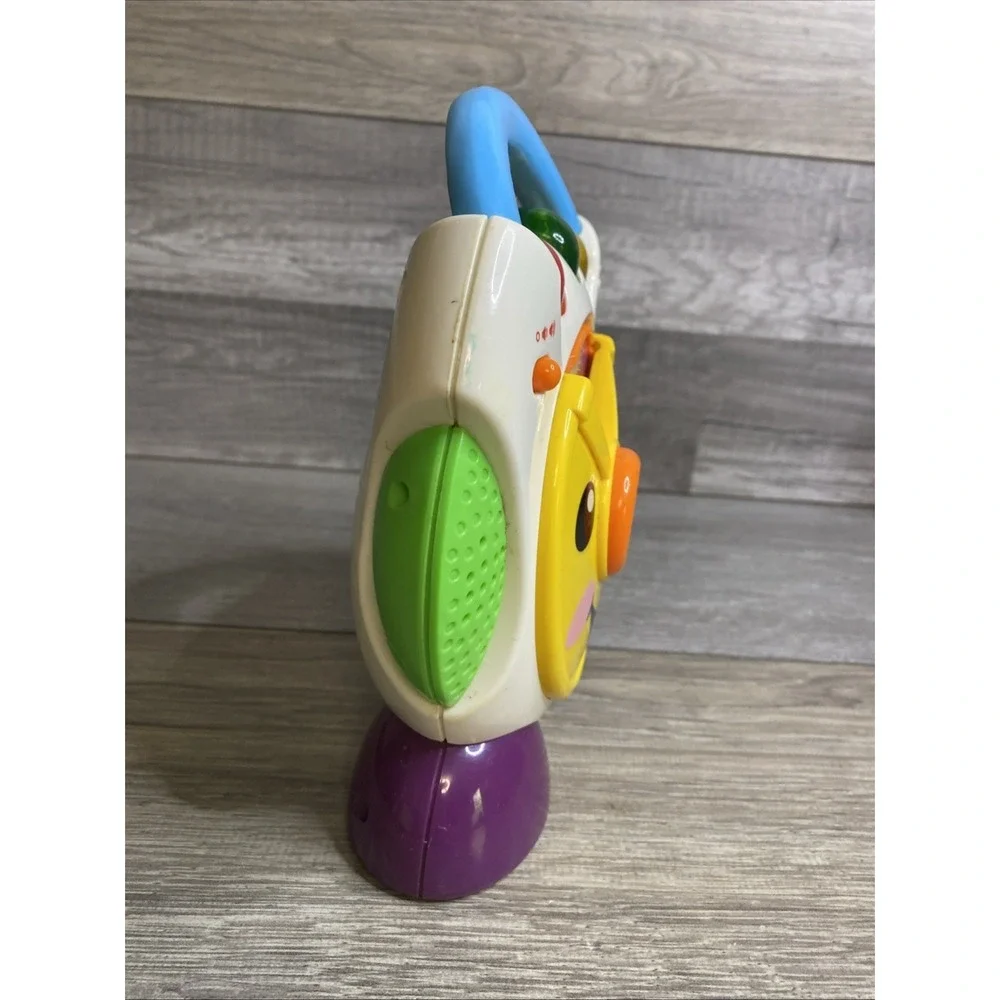 Fisher Price Vintage Y2K 2005‎ Nursery Rhymes Pretend CD Player Lights Sounds